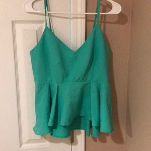 Super cute green summer top